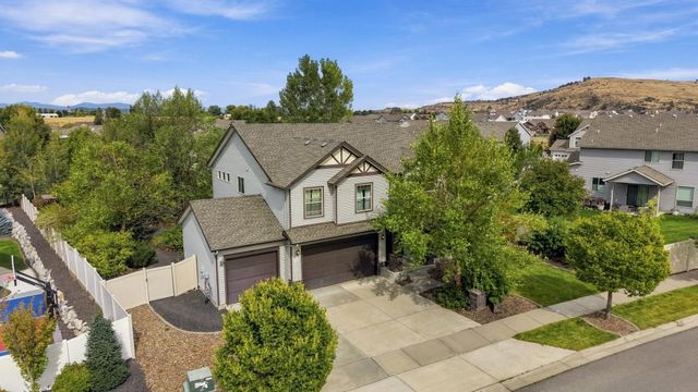 19019 E 15th Ave, Greenacres, WA 99016