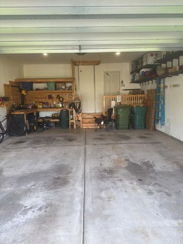 4201 93rd Avenue N, Brooklyn Park, MN 55443