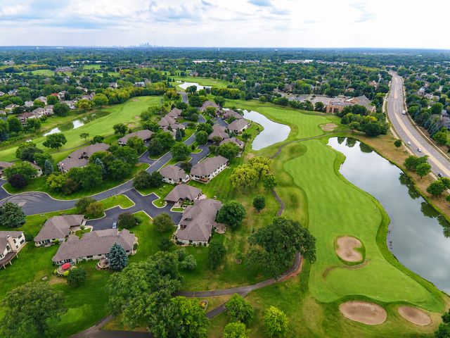 4201 93rd Avenue N, Brooklyn Park, MN 55443