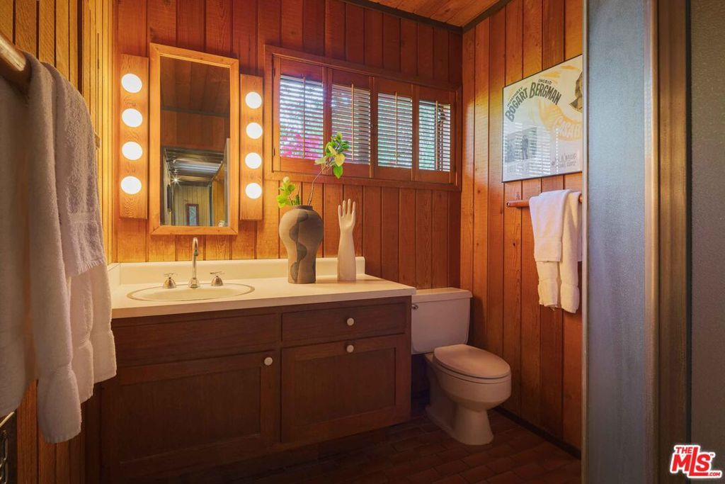 Image 21 of property listing at 2437 Via Sonoma, Palos Verdes Estates, CA 90274