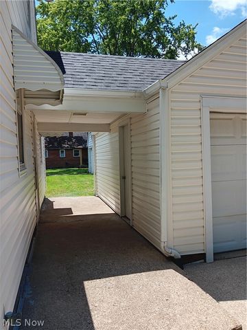 1815 Kirk Court NW, Canton, OH 44709