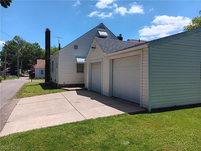 1815 Kirk Court NW, Canton, OH 44709