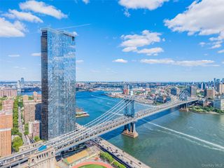 250 South Street 50N, New York (manhattan), NY 10002