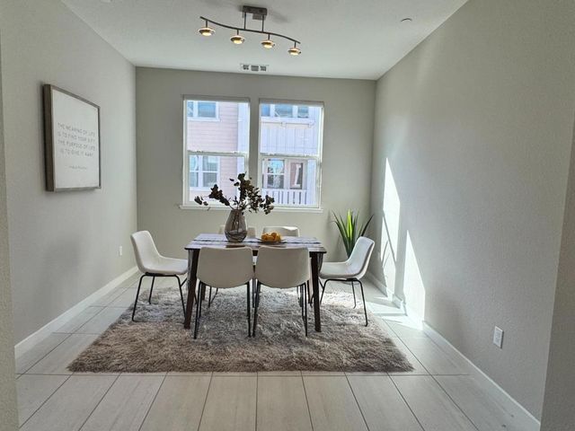 31 Tidal Way, San Mateo, CA 94401