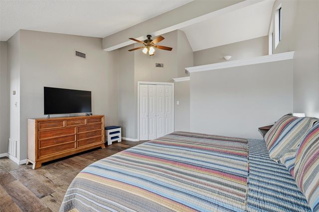 140 Blackfoot Trail, Lake Kiowa, TX 76240