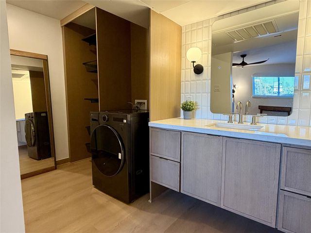 1901 Richmond Avenue 21, Houston, TX 77098