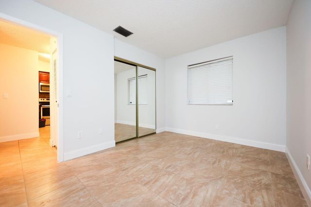 10127 E Boca Bend E B2, Boca Raton, FL 33428