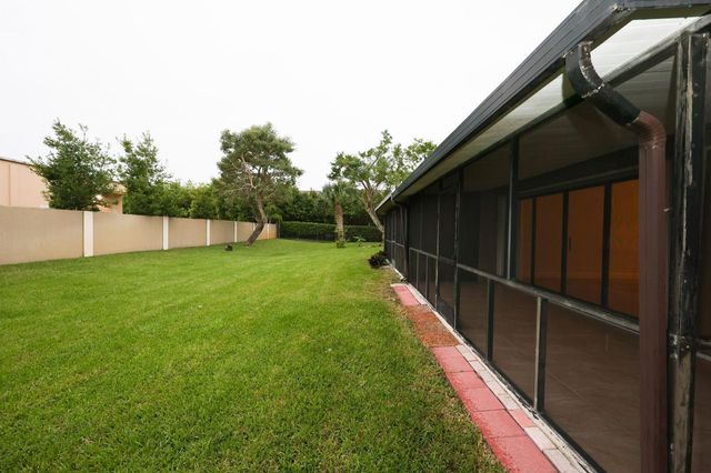 10127 E Boca Bend E B2, Boca Raton, FL 33428