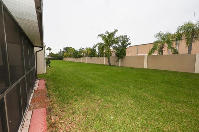 10127 E Boca Bend E B2, Boca Raton, FL 33428
