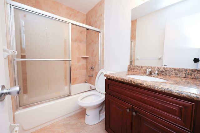 10127 E Boca Bend E B2, Boca Raton, FL 33428