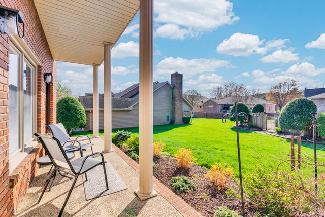 1700 Fairway Dr, Cookeville, TN 38501