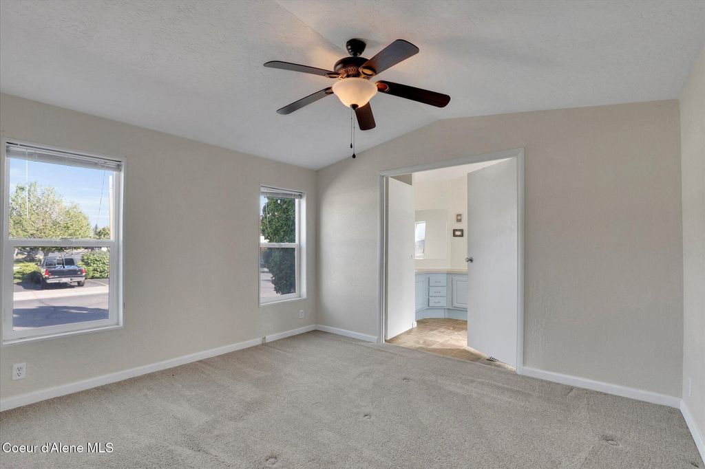 2489 W Plymouth Circle, Coeur d'Alene, ID 83815 photo 10