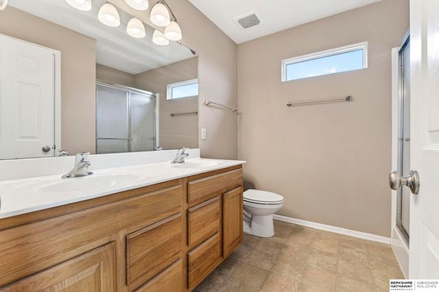 4311 N 171st Street, Omaha, NE 68116