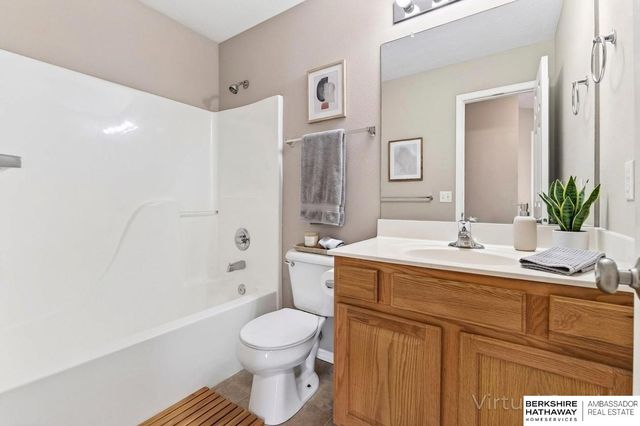 4311 N 171st Street, Omaha, NE 68116