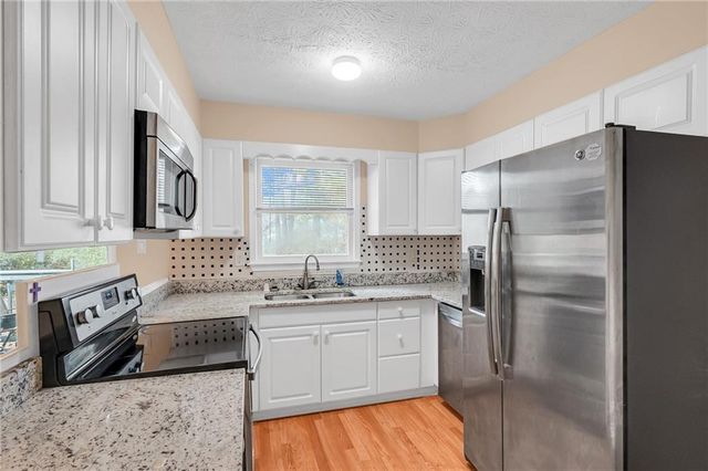 1769 Stratford Drive, Snellville, GA 30078