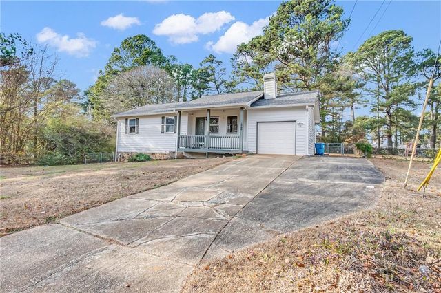 1769 Stratford Drive, Snellville, GA 30078