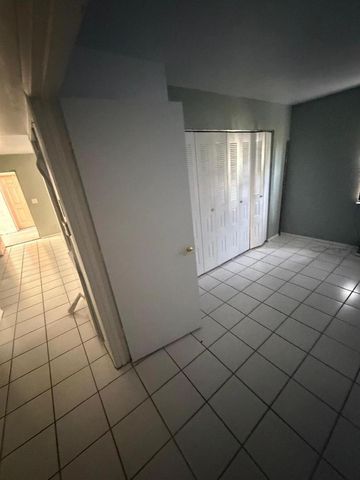 1531 SE Royal Green Circle 107, Port St. Lucie, FL 34952