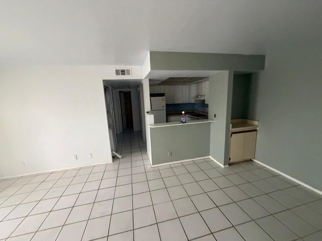 1531 SE Royal Green Circle 107, Port St. Lucie, FL 34952