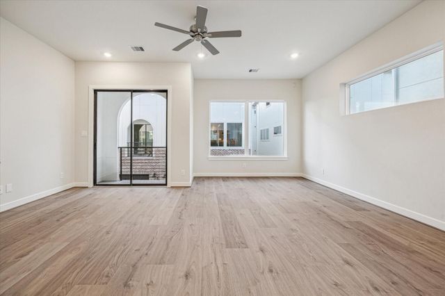 3067 Hicks Street, Houston, TX 77007