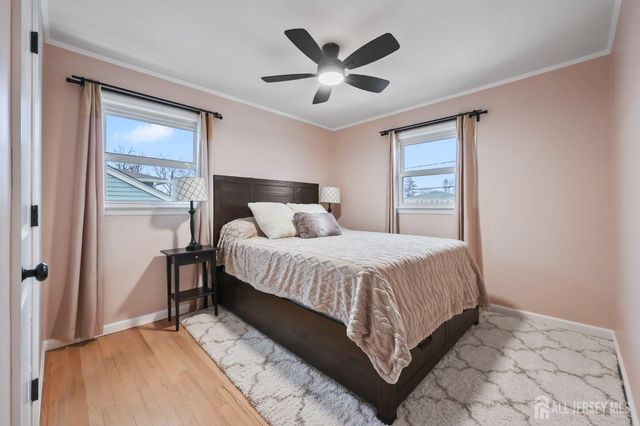 29 Hollywood Drive, Woodbridge Proper, NJ 07095