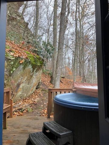 170 Getaways Road, Stanton, KY 40380