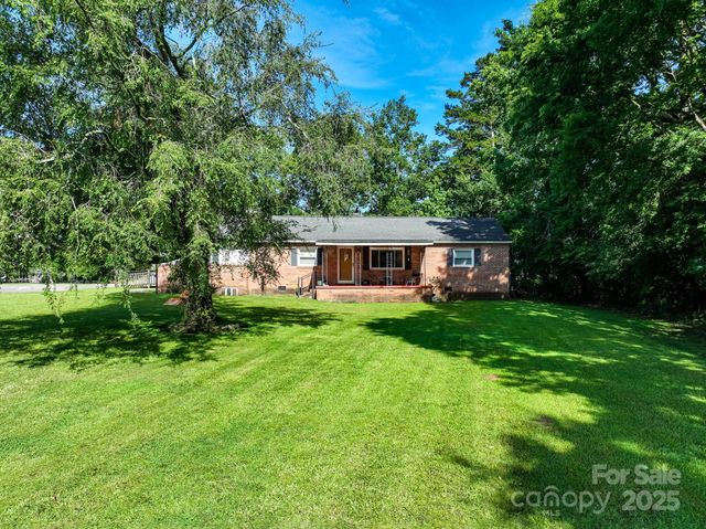 12143 Asbury Chapel Road, Huntersville, NC 28078