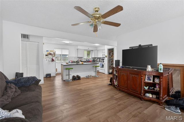 807 Estate Drive, O'fallon, IL 62269