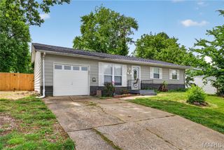807 Estate Drive, O'fallon, IL 62269