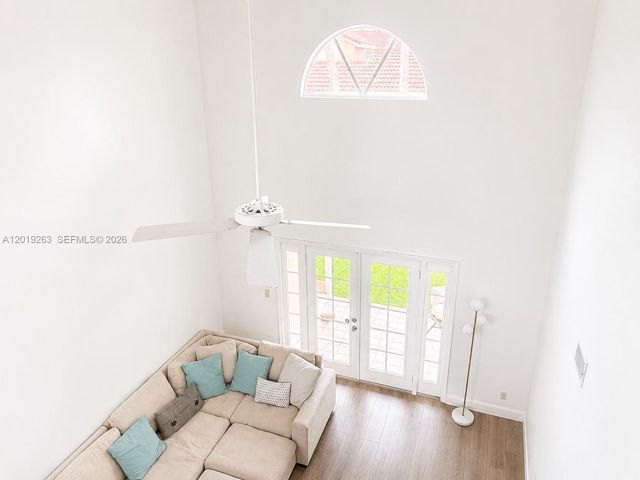 11461 Lakeview Dr 8A, Coral Springs, FL 33071