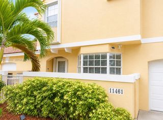11461 Lakeview Dr 8A, Coral Springs, FL 33071
