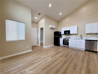 1464 3rd Street 3, La Verne, CA 91750