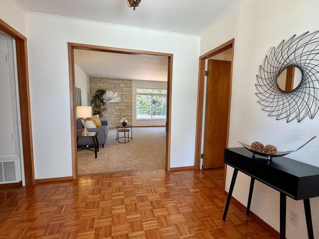 365 Sara Avenue, Sunnyvale, CA 94086