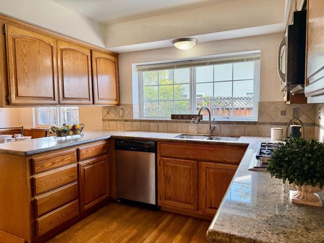 365 Sara Avenue, Sunnyvale, CA 94086