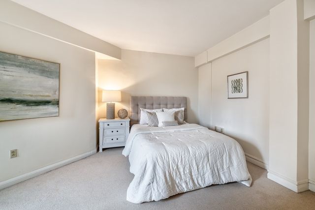20 Chapel St B701, Brookline, MA 02446