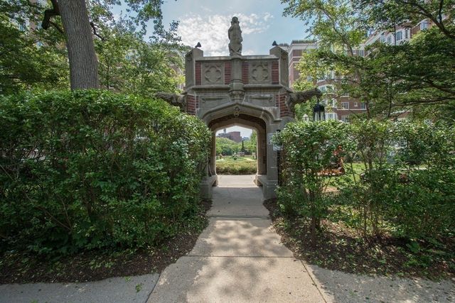 20 Chapel St B701, Brookline, MA 02446