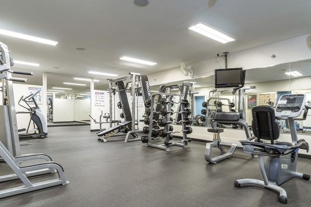 20 Chapel St B701, Brookline, MA 02446