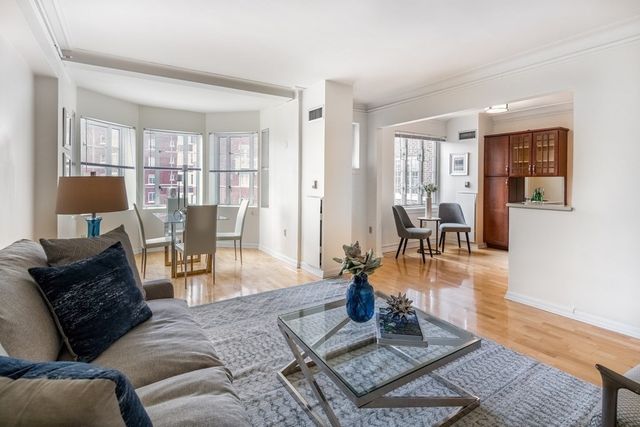 20 Chapel St B701, Brookline, MA 02446
