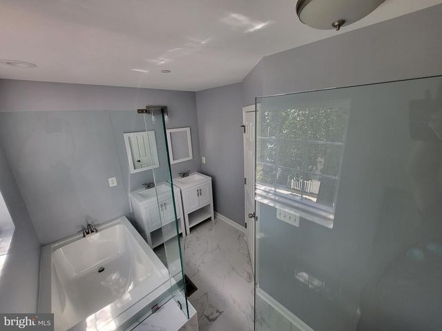 1662 KRAMER ST NE, Washington, DC 20002