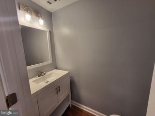 1662 KRAMER ST NE, Washington, DC 20002