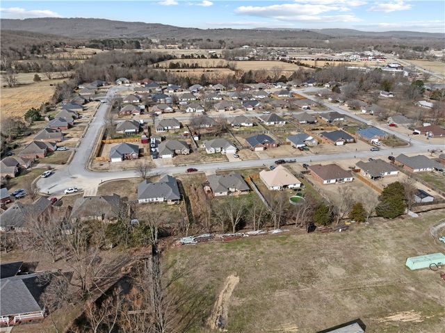 2170 Meadowbrook Drive, Elkins, AR 72727