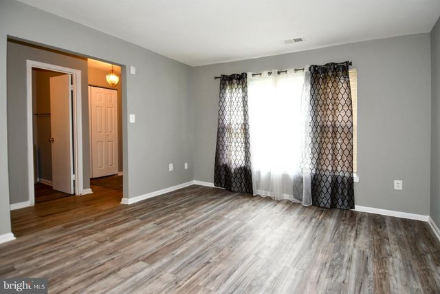 7737 MERRICK LN, Landover, MD 20785