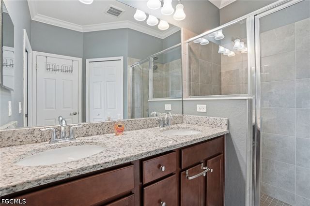 2519 Vine AVE, Naples, FL 34120