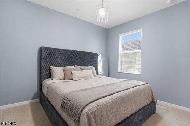 2519 Vine AVE, Naples, FL 34120