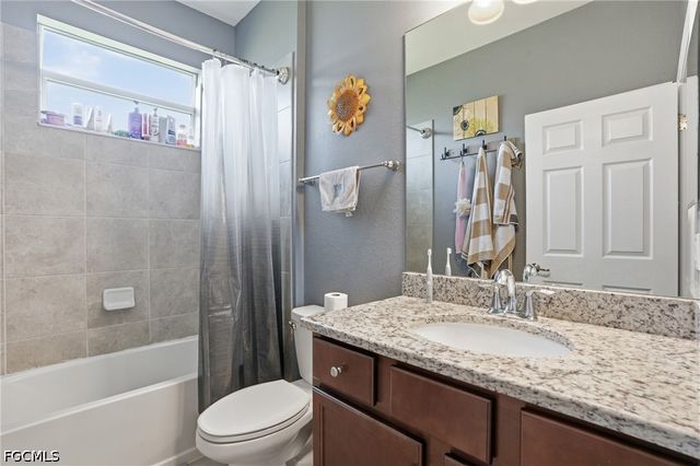 2519 Vine AVE, Naples, FL 34120