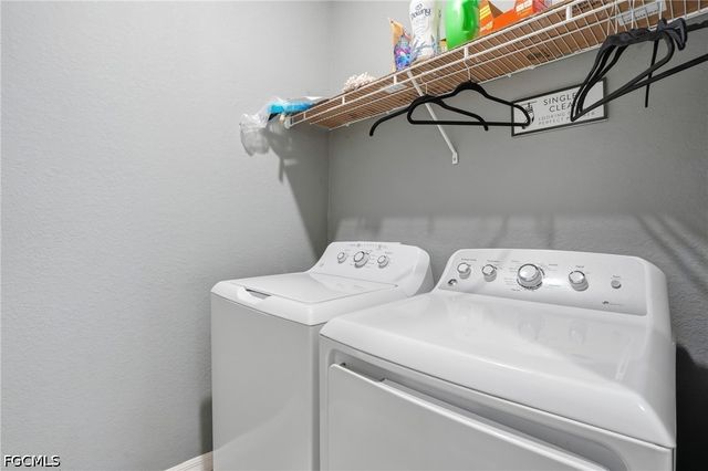 2519 Vine AVE, Naples, FL 34120