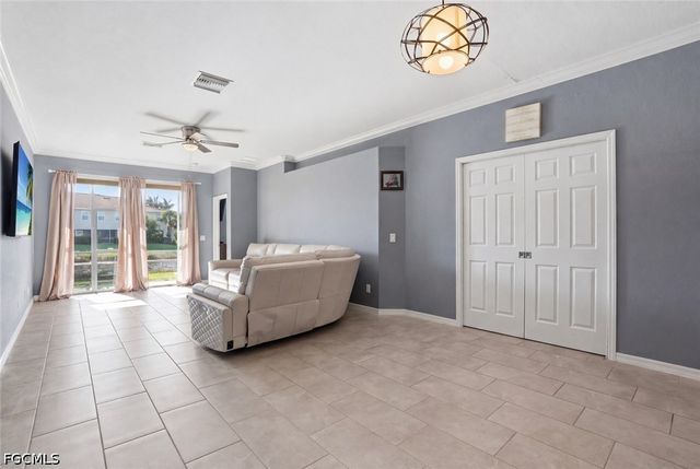 2519 Vine AVE, Naples, FL 34120