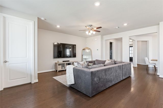 8654 Flamingo Bay Lane, Cypress, TX 77433