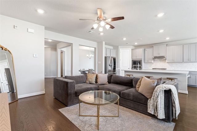 8654 Flamingo Bay Lane, Cypress, TX 77433