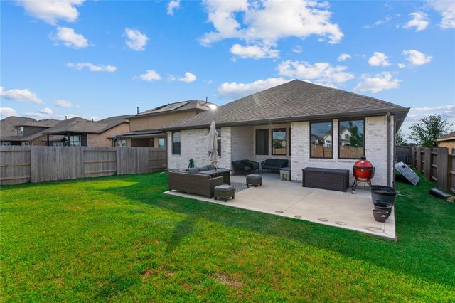 8654 Flamingo Bay Lane, Cypress, TX 77433