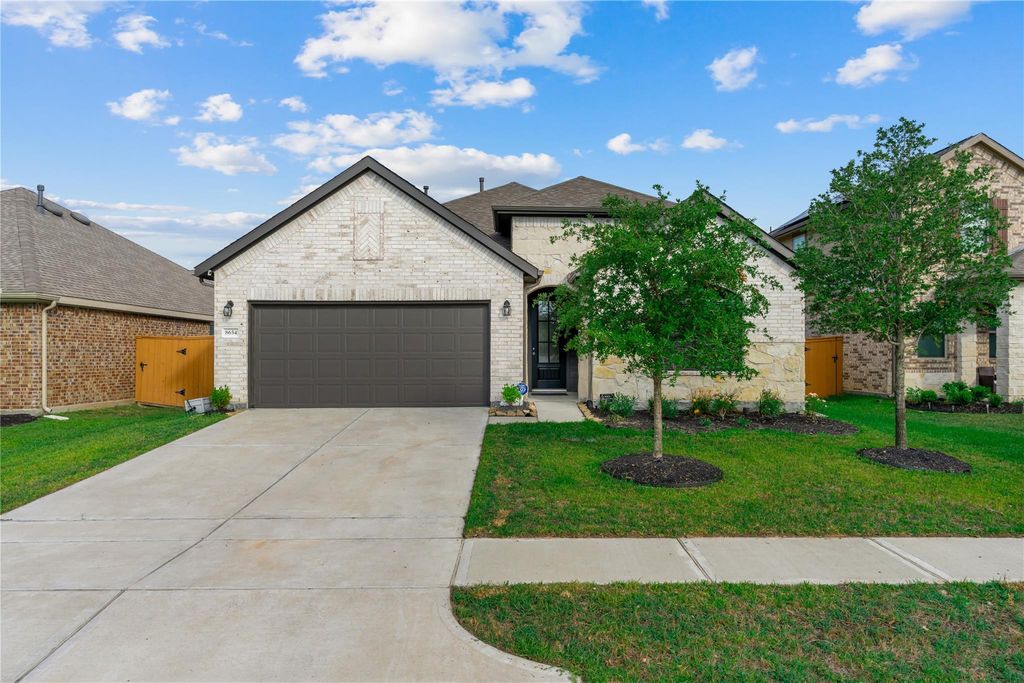 8654 Flamingo Bay Lane, Cypress, TX 77433